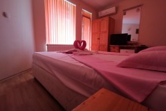 room2_768